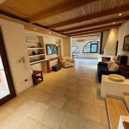 Villa Chez Elio ออสตูนี ภายนอก รูปภาพ