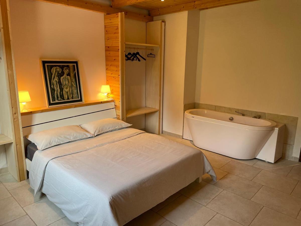 Villa Chez Elio ออสตูนี ภายนอก รูปภาพ