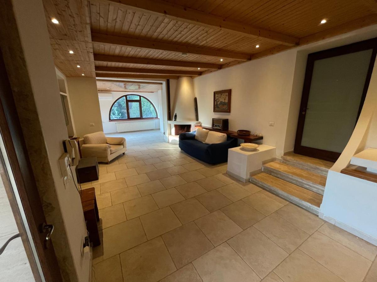 Villa Chez Elio ออสตูนี ภายนอก รูปภาพ